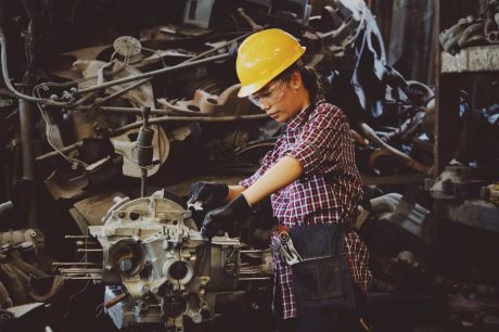 Comment réduire le temps d’arrêt sur un site de production grâce à la visio-assistance